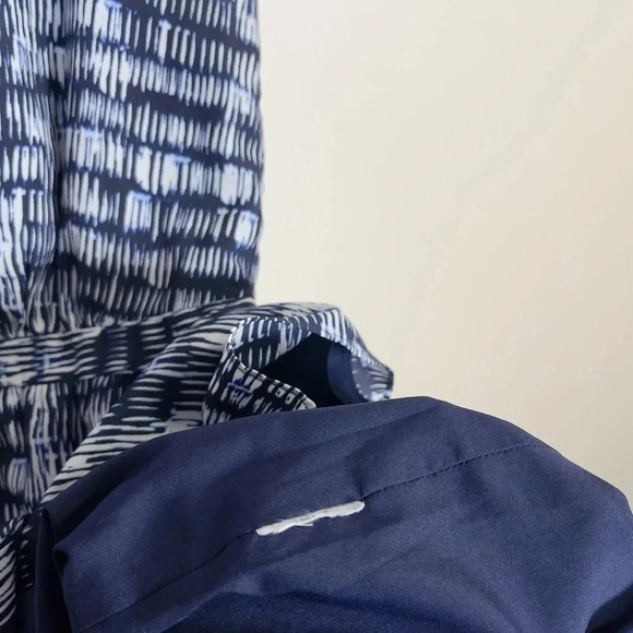 Banana  Republic Sleeveless Ruffle Front Pleated Collar Blue And White Dress - Picture 10 of 16